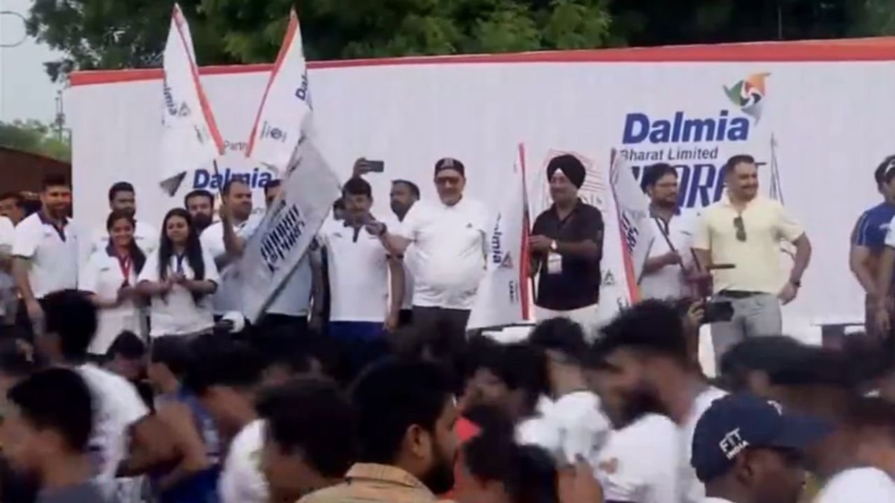 ‘Bharat in Paris’ marathon flagged off to celebrate Indian Olympic movement