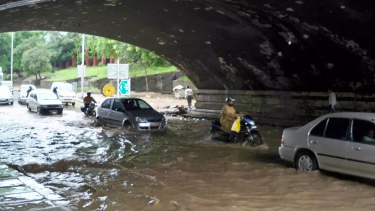 Waterlogging, traffic woes after heavy rains in Goa; IMD issues ‘red’ alert