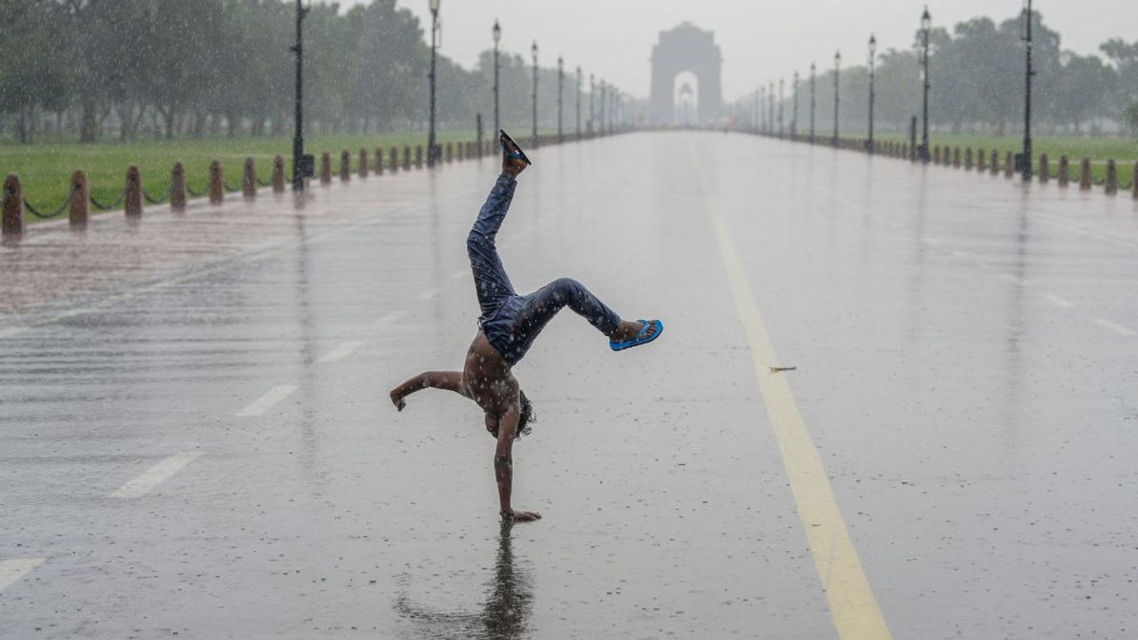 A day after heavy downpour, light rains likely during the day in Delhi