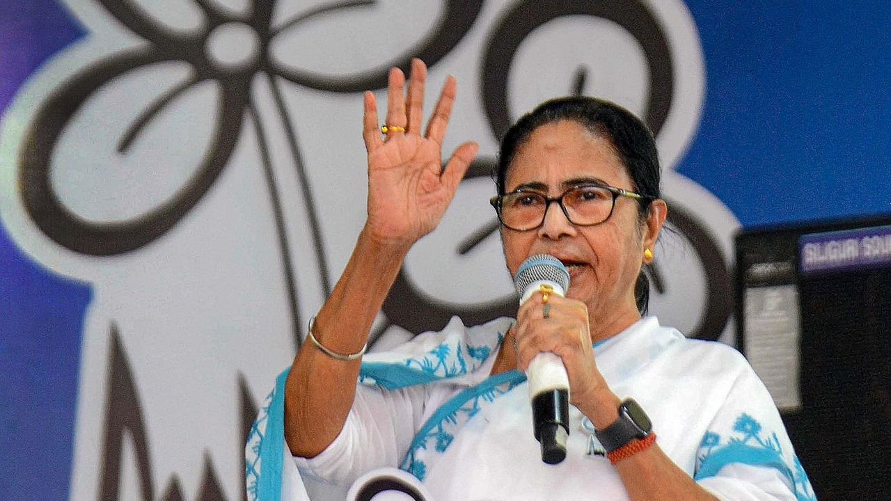 Mob assault in Ariadaha: Mamata charges BJP, a section of media with maligning Bengal