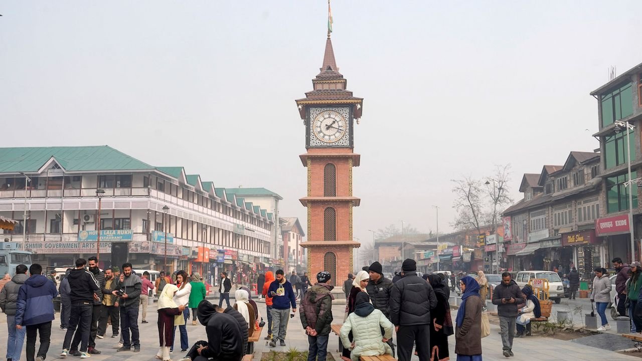 Kashmiris join hands to work for peace in J&K, Ladakh
