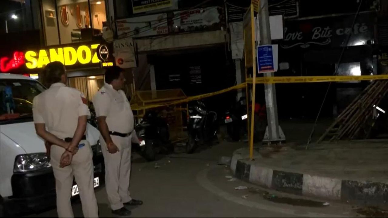 Three more arrested in connection with Satya Niketan cafe shooting case