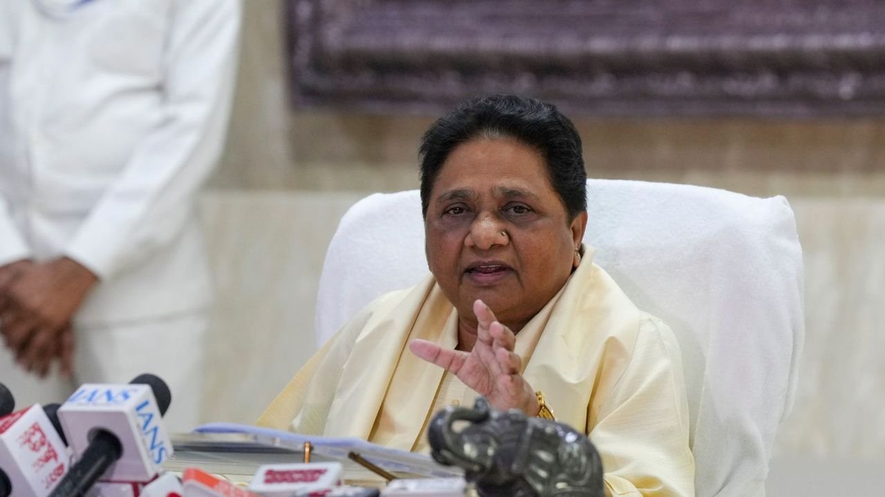 Mayawati accuses BJP and Congress of undermining Dalit reservation