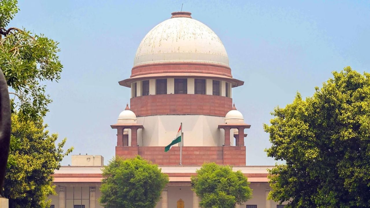 'Those affected by demolitions can come to court': SC refuses contempt against states