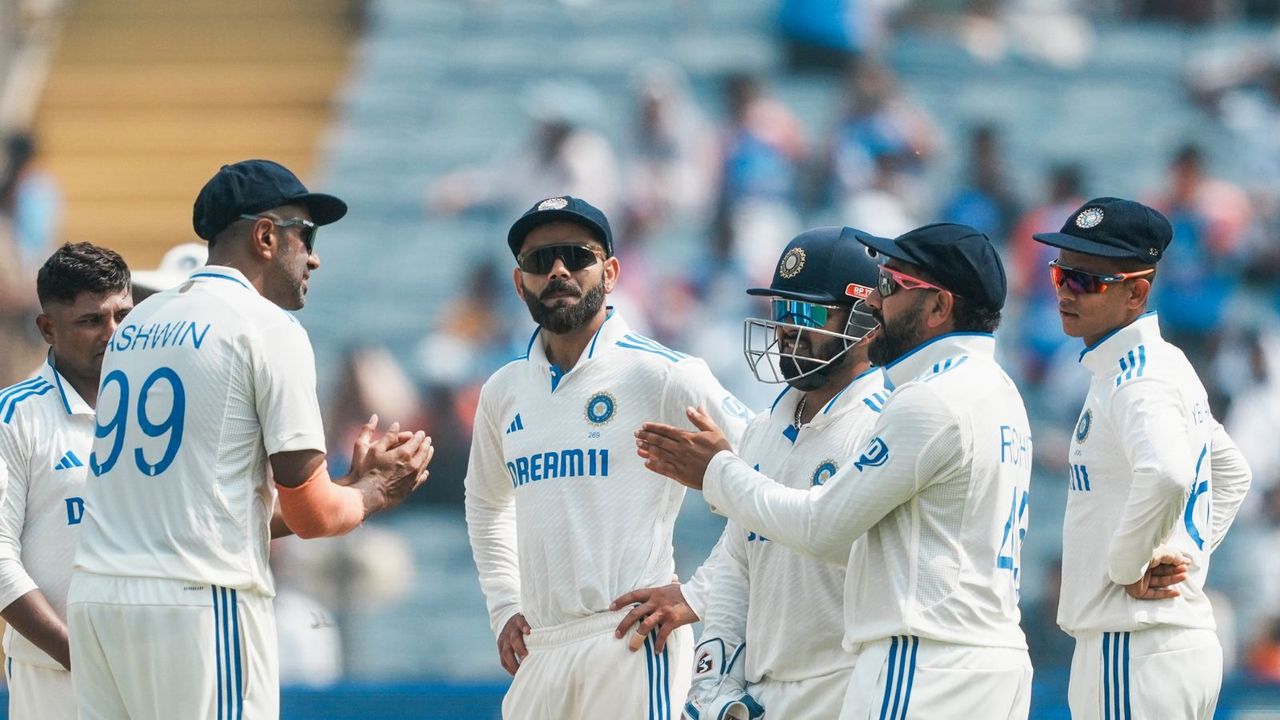 IND vs NZ second test: Sundar's twin strikes leaves kiwis at 201/5