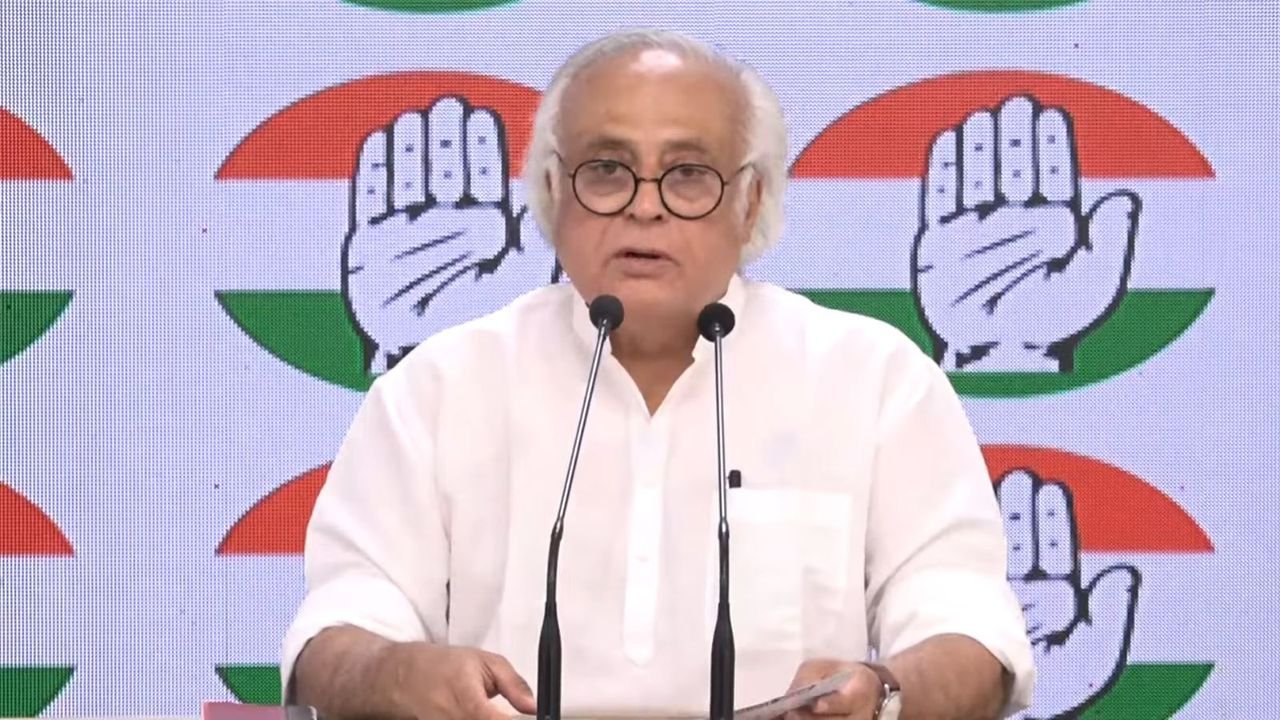 India in its most precarious economic situation in many years: Cong slams govt