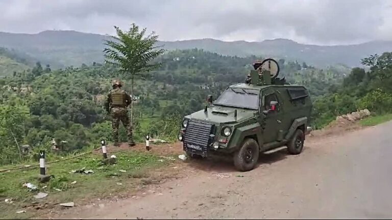 Army porter killed, 3 soldiers among five injured in terror attack in J-K's Gulmarg