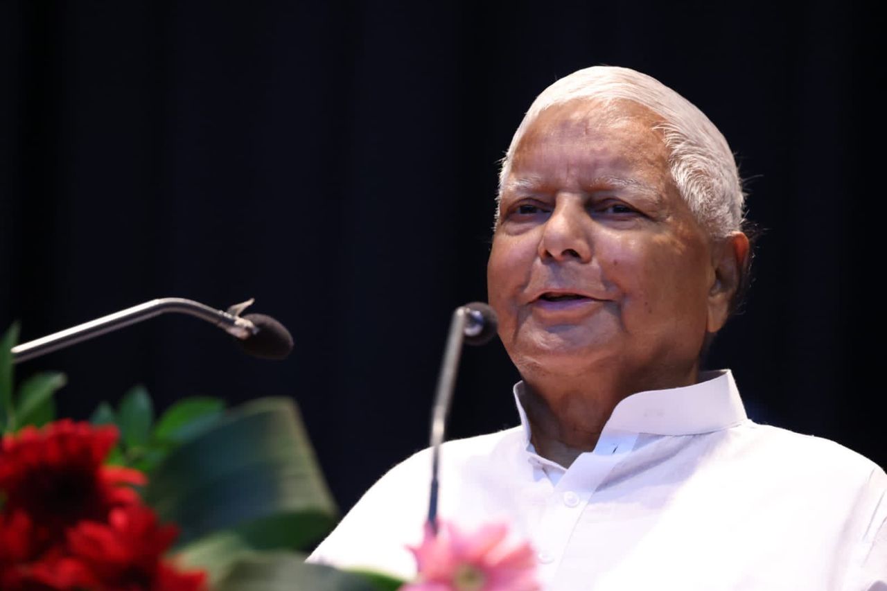 Land-for-jobs case: Lalu Prasad, sons granted bail by Delhi court