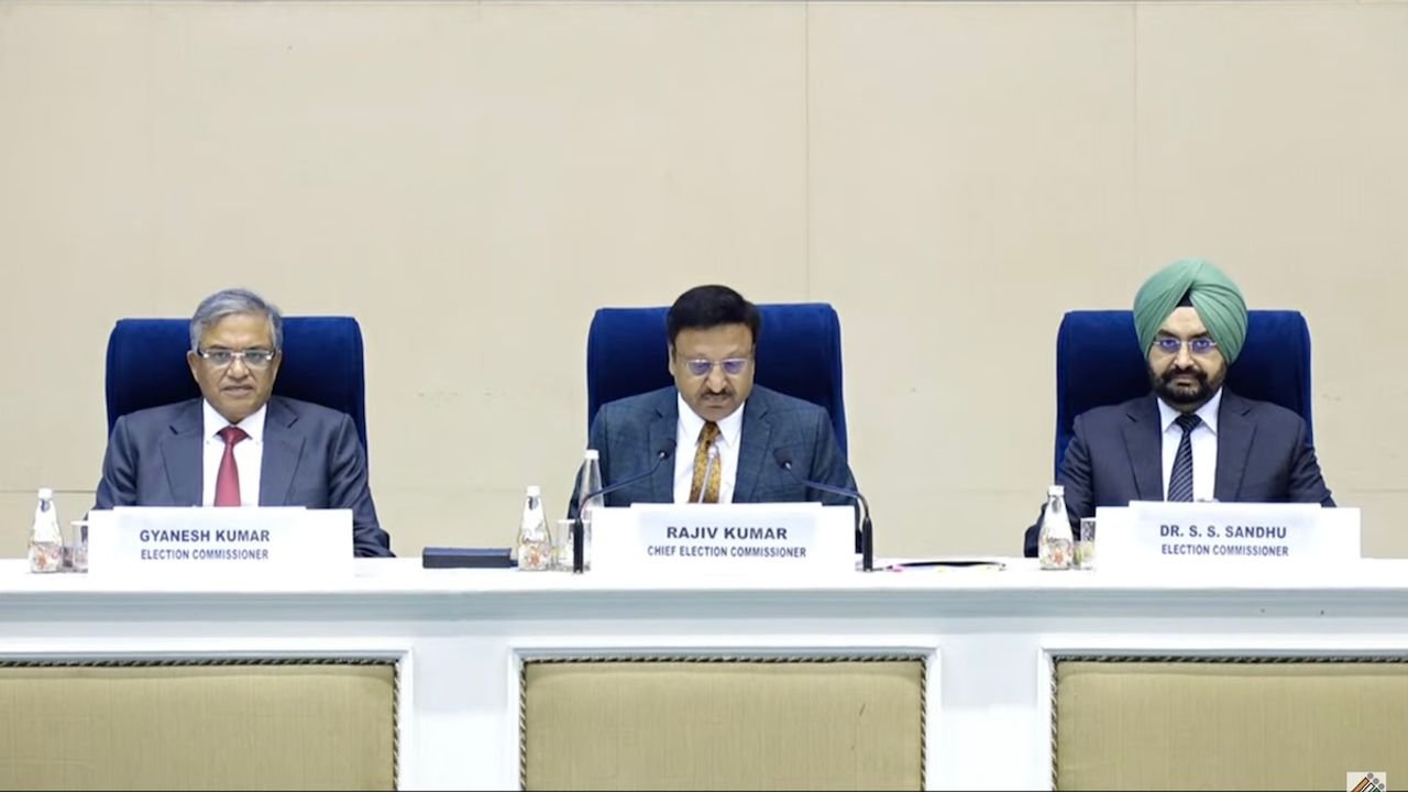 EC announces bypolls to Wayanad, Nanded LS seats; 48 assembly constituencies