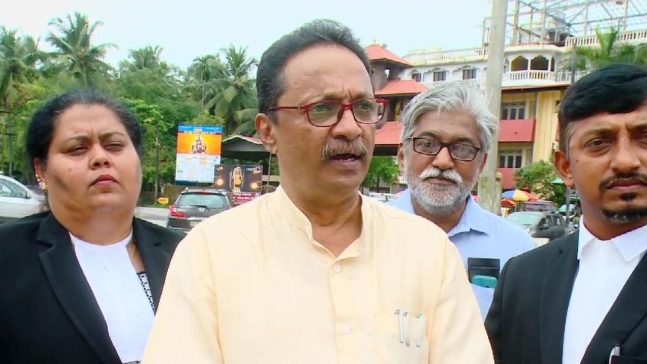 MUDA case: Activist files defamation case against CM Siddaramaiah for calling him ‘blackmailer’