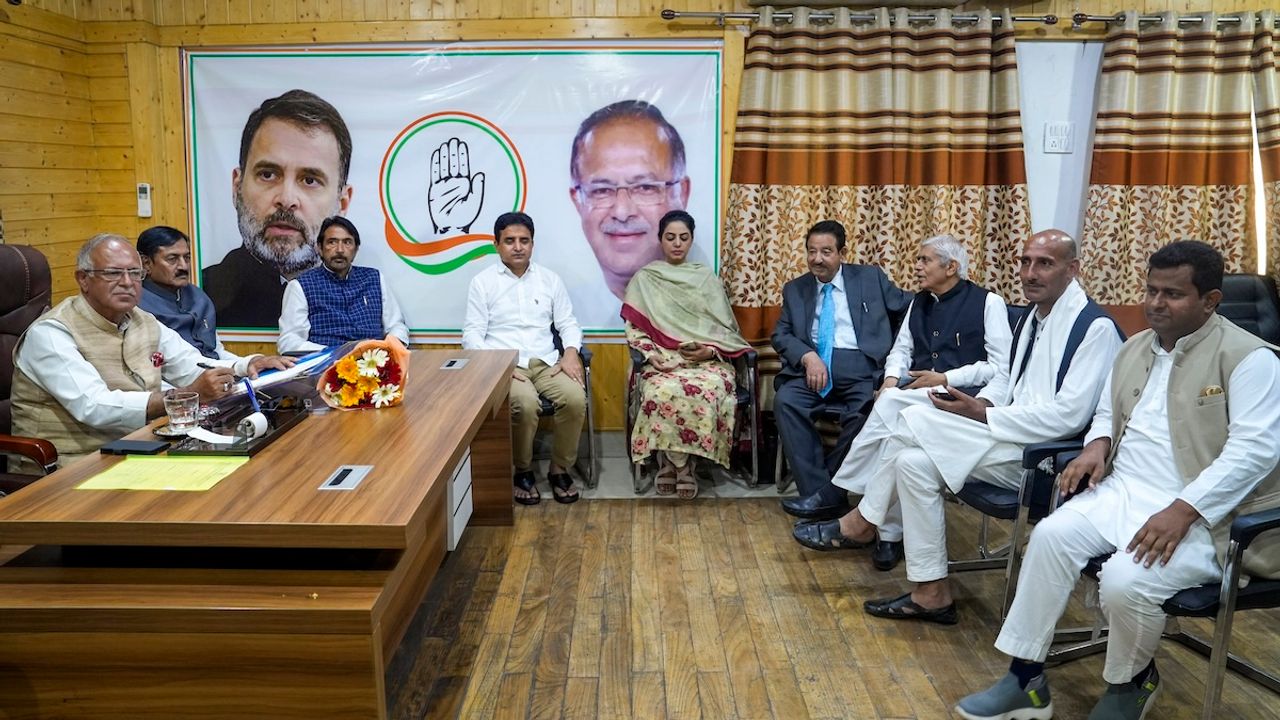 J-K Congress MLAs leave decision to nominate CLP leader on high command