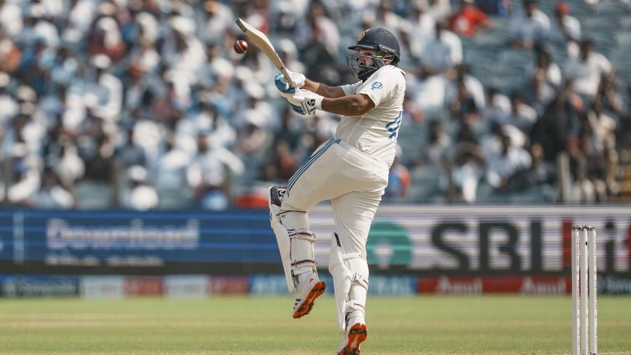 India off to strong start in chase of 359, reach 81/1 at lunch on Day 3