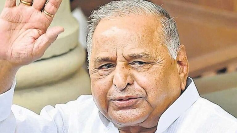 Political leaders pay tribute to Mulayam Singh Yadav on birth anniversary