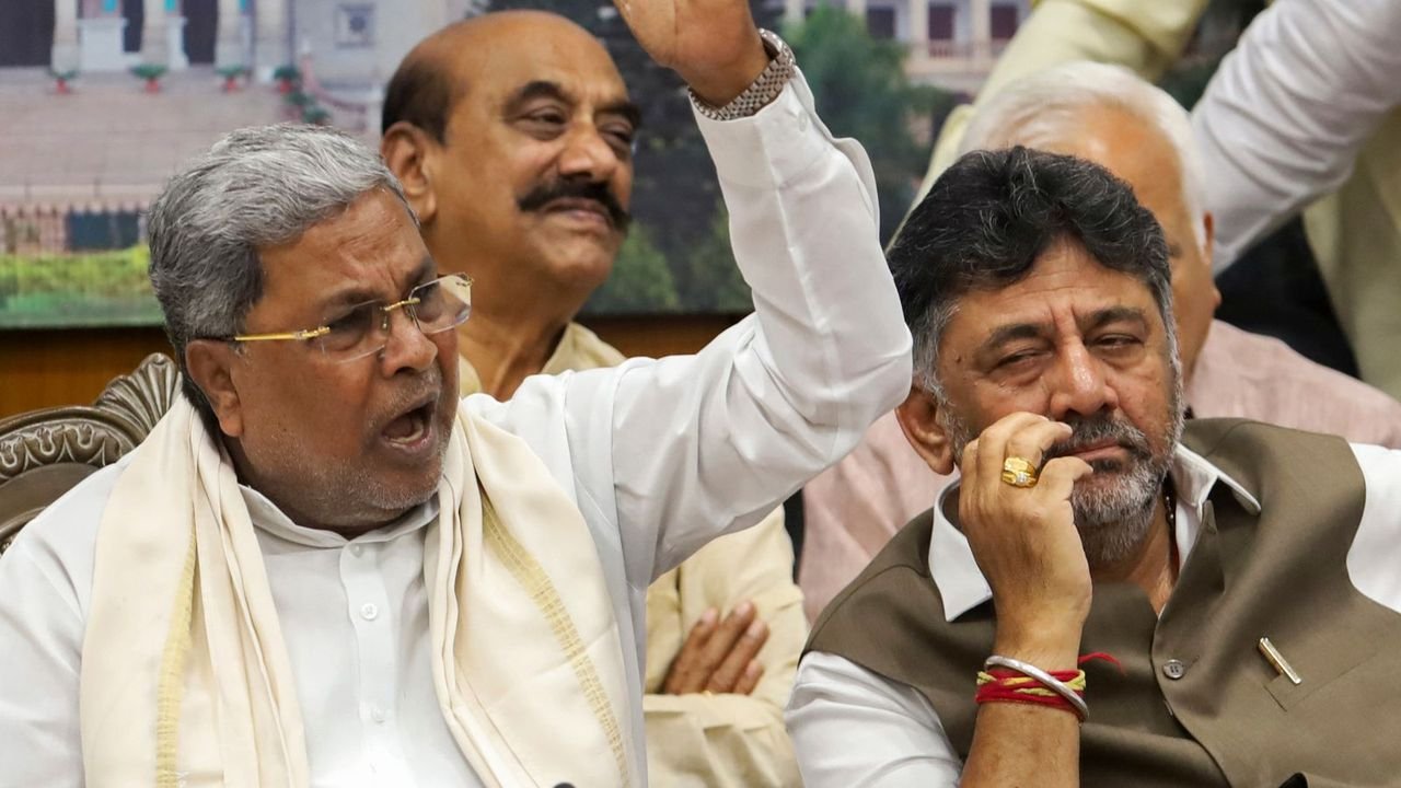 Shivakumar backs Siddaramaiah’s claim of BJP’s Rs 50 cr offer to Cong MLAs