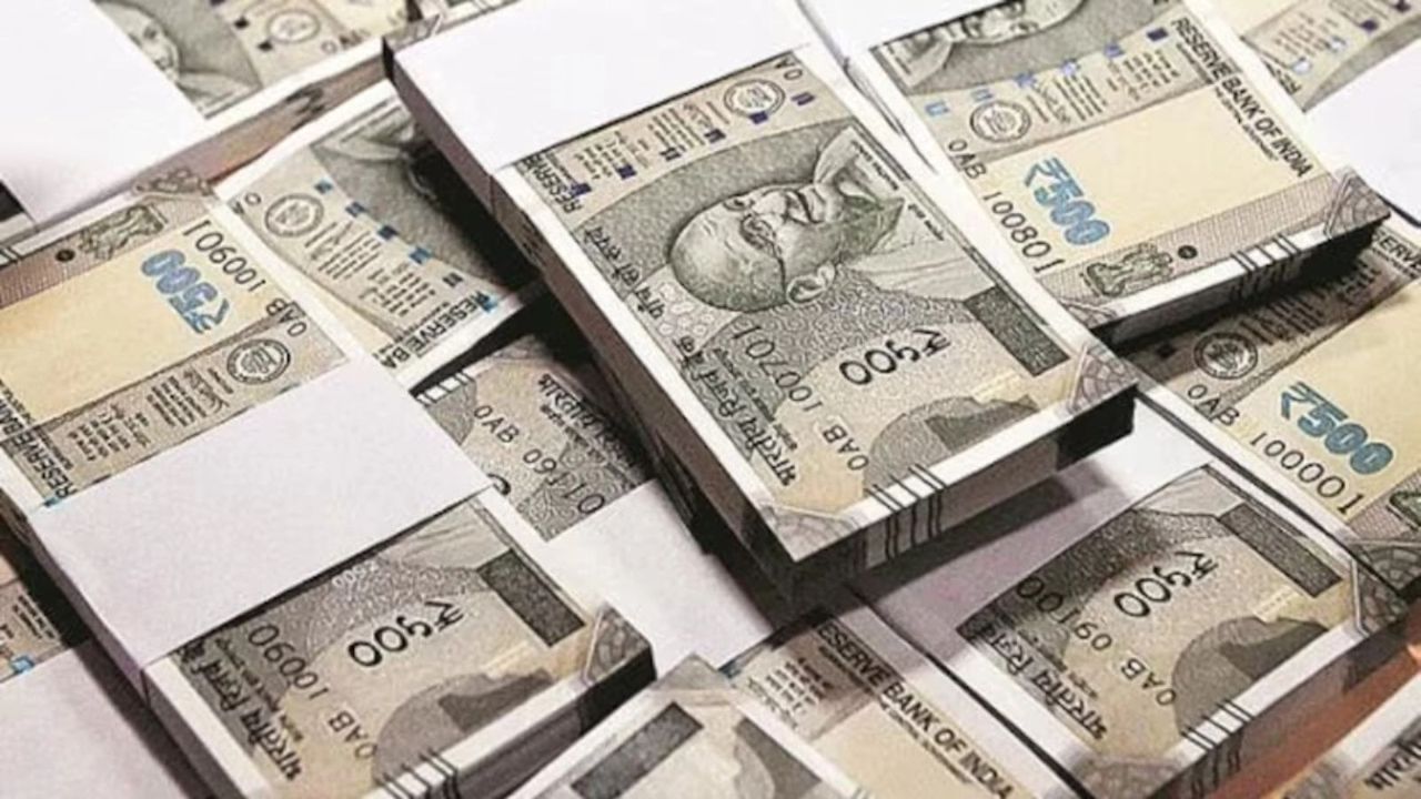 Rupee falls 15 paise to 83.44 against US dollar in early trade