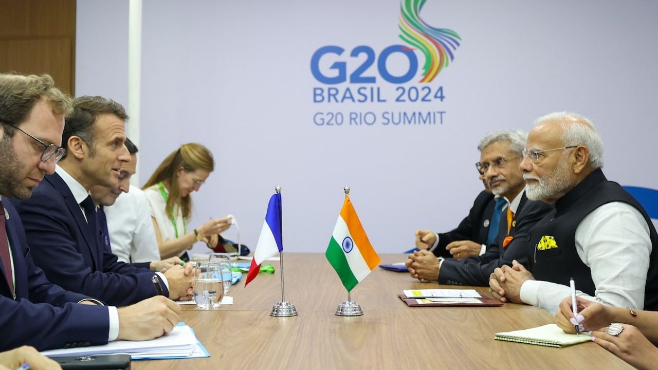 PM Modi, French President Macron discuss working closely in space, energy sectors