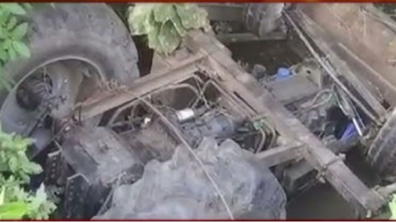 2 killed as tractor overturns in MP’s Raisen