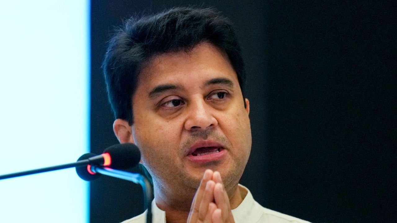 It’s a war between Mahayuti’s development agenda and MVA’s corruption policy: Scindia