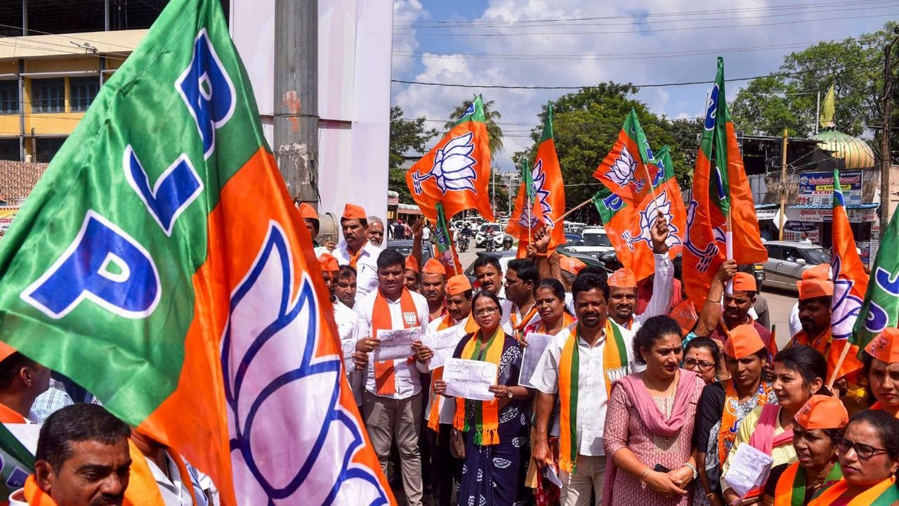Waqf properties row: BJP stages state-wide protest against Cong govt in Karnataka