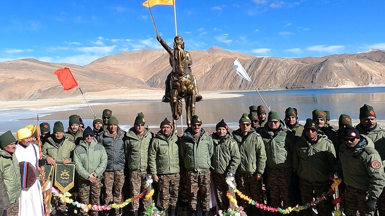 Army unveils statue of Shivaji at eastern Ladakh’s Pangong Tso