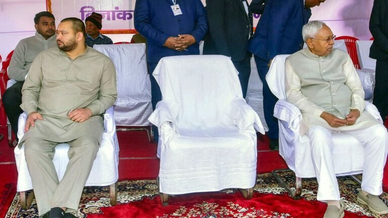 Ready for another innings with JD(U) if they snap ties with BJP: RJD
