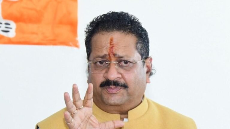 BJP serves show cause notice to party MLA Basanagouda Patil Yatnal