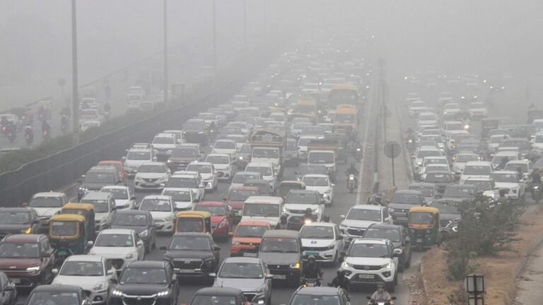 Delhi Traffic Police intensifies vehicle checks under GRAP STAGE III restrictions