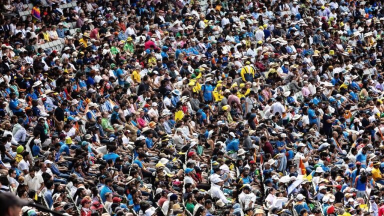 MCG shatters 87-year-old attendance record