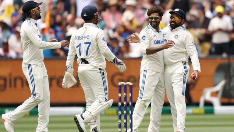 Australia reach 176/2 at tea against India at Melbourne Cricket Ground