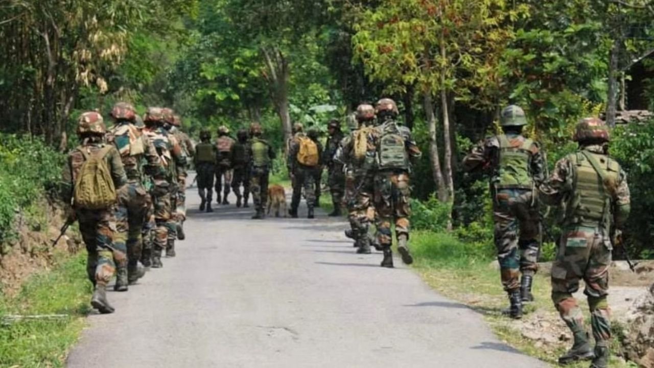 Chhattisgarh: Naxals see end of the road as security forces move deep into forests