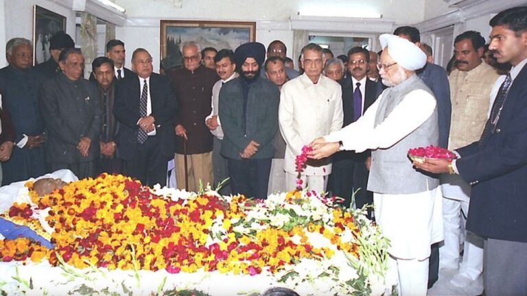 Demand for memorial of PV Narasimha Rao along with Manmohan Singh