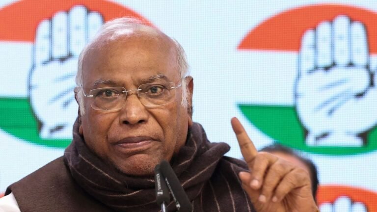 Kisan diwas: Mallikarjun Kharge urges PM Modi govt to fulfil its promises to farmers