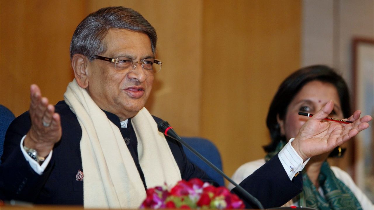 S M Krishna: Not many politicians held positions in state, central governments like he did