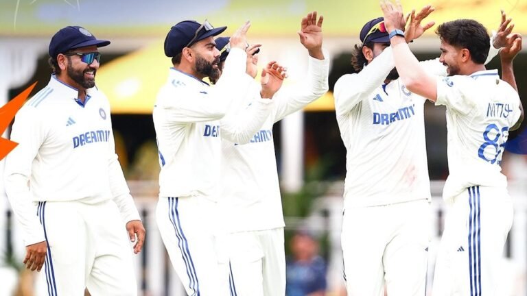 To-up Head, gritty Smith flay Indians as Australia reach 234 for 3 at tea