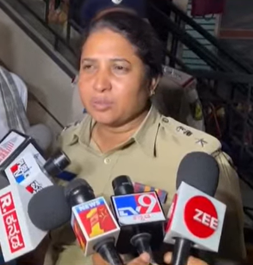 Rakesh Rajendra Khedekar and Gauri