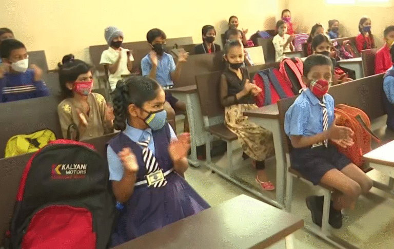 File Image of Karnataka schools reopened for grades 1-5 on Monday, October 26, 2021, with educators committed to strict COVID-19 safety protocols. (For Representational Purpose Only.)