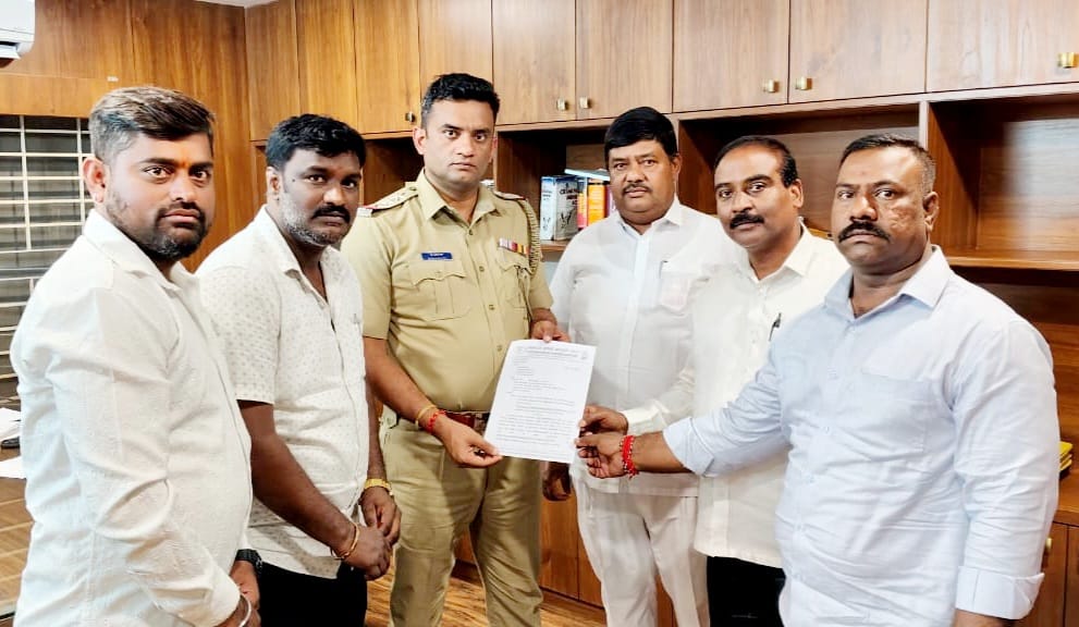 FIR Filed Against Karnataka BJP’s Social Media Handle for Post Comparing Indira Gandhi to Hitler