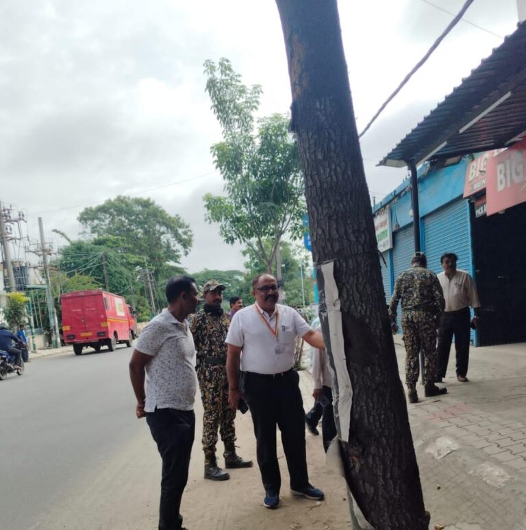 BBMP | Encroachment Cleared from Footpaths in Dasarahalli and Bommanahalli Zones, Fines Imposed: Chief Engineer Basavaraj Kabade