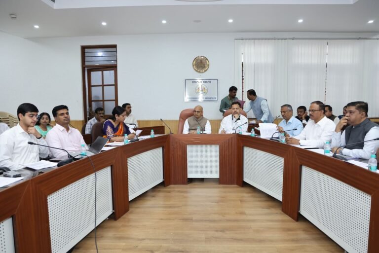 Karnataka Govt Rules Out Nursing Fee Hike, Warns Action Against Overcharging Colleges