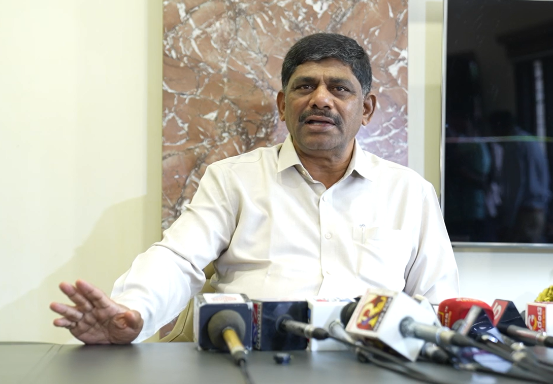 DK Shivakumar Neither in a Hurry Nor Worried, Says Bamul President DK Suresh Amid Leadership Speculation
