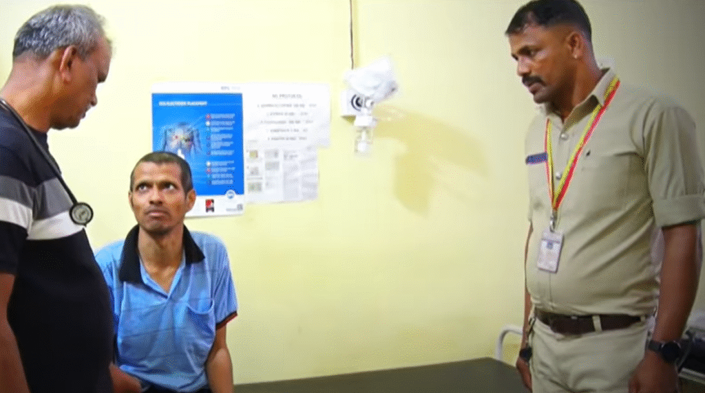 Karnataka: Mentally Ill Man Chained and Locked for Two Years by Family in Sugarcane Field Shed; Rescued by Officials in Uttara Kannada
