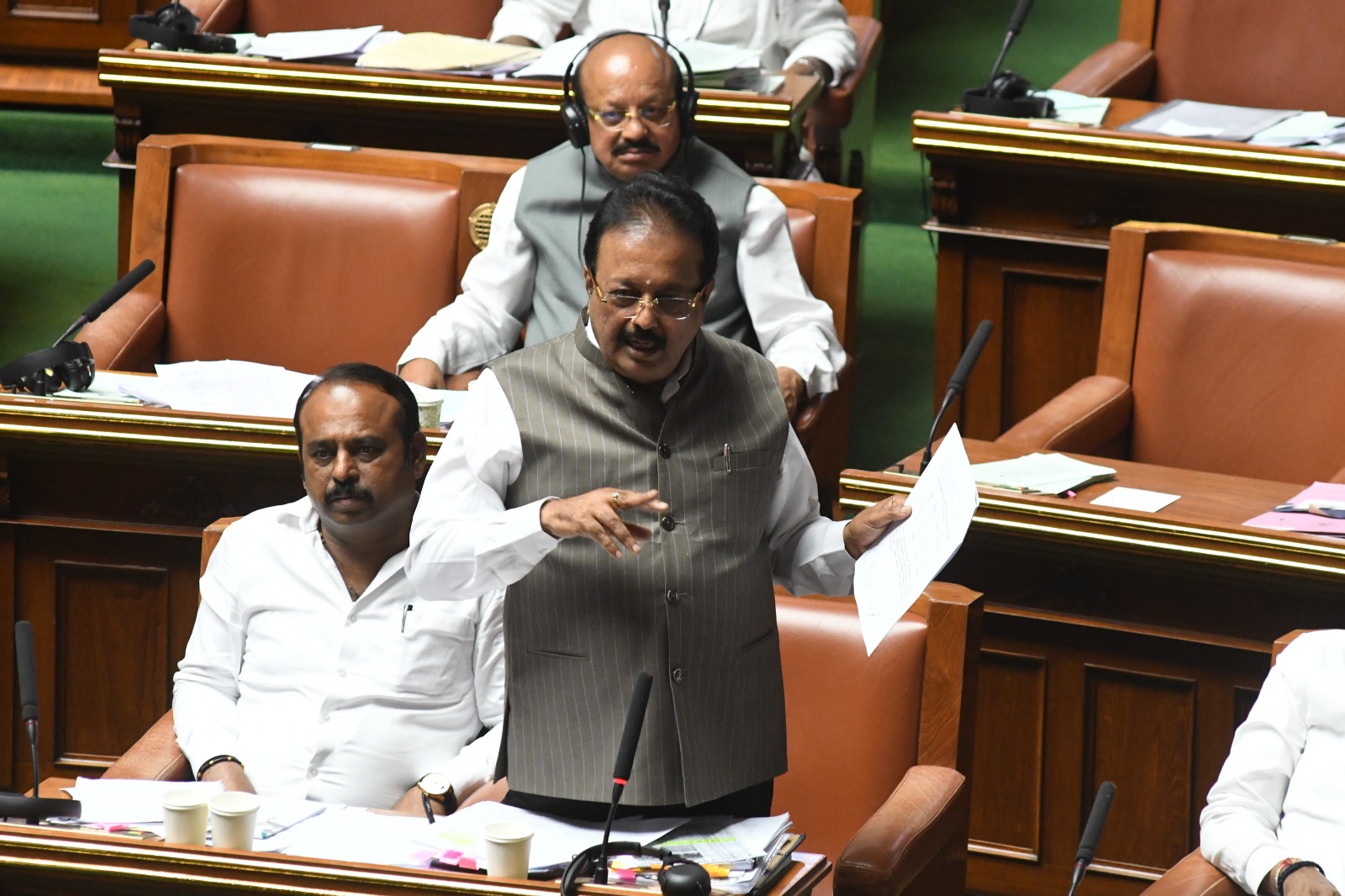 Karnataka Agriculture Minister Alleges Centre Cut Fertilizer Supply by 2.75 Lakh MT, Farmers Face Shortage