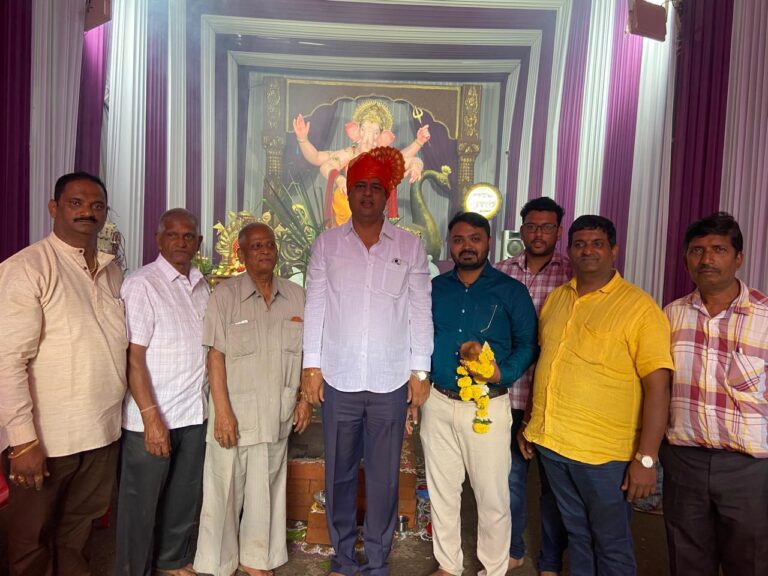 Belagavi Ganesh Utsav: BJP Leader Kiran Jadhav Visits Public Pandals, Seeks Peace and Prosperity for Citizens