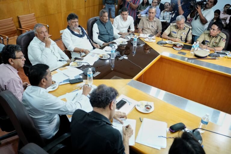 Bengaluru Clean-Up Drive: DK Shivakumar Warns Civic Officials Against Bogus Bills, Sets Deadline for Garbage-Free City