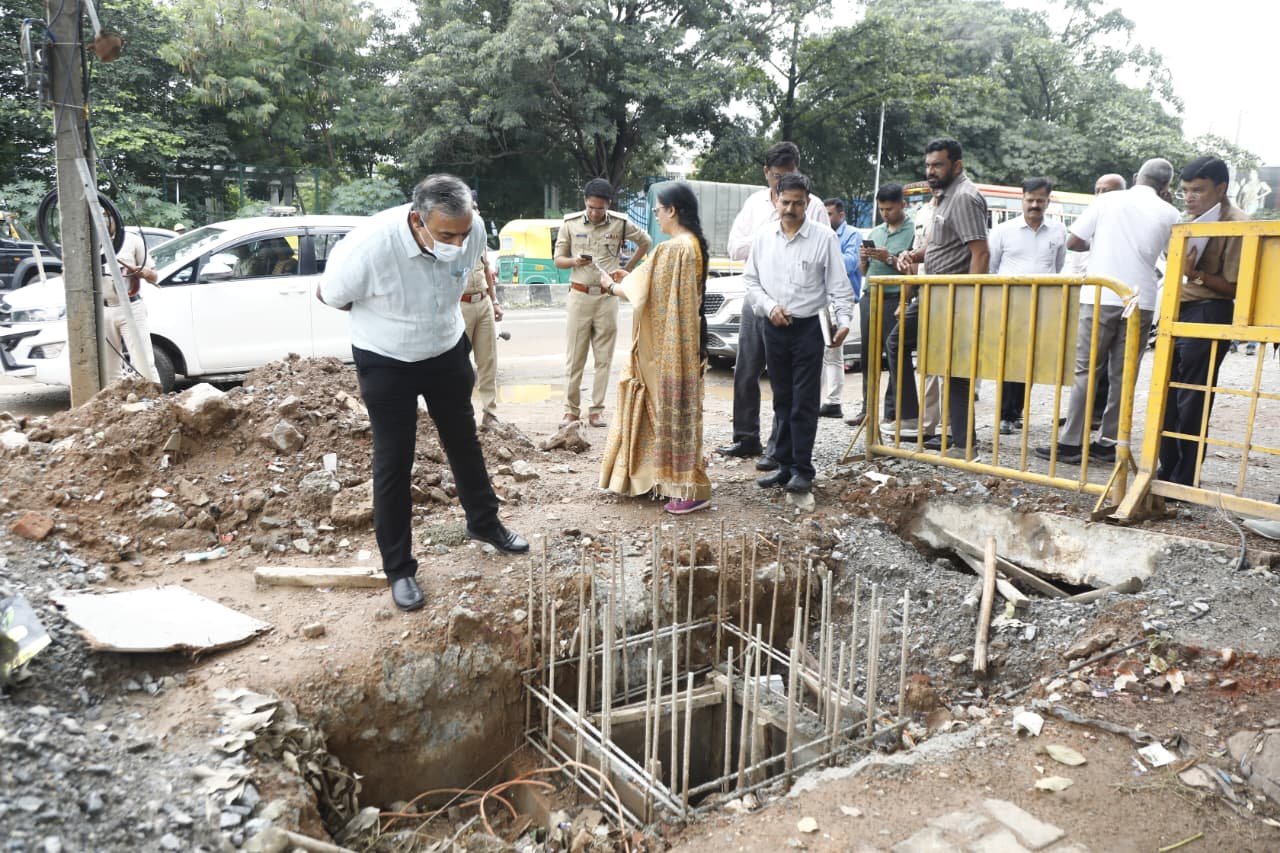 Bengaluru Outer Ring Road to See Major Upgrades: Chief Secretary Shalini Rajneesh Orders Urgent Fixes to Ease Traffic Woes