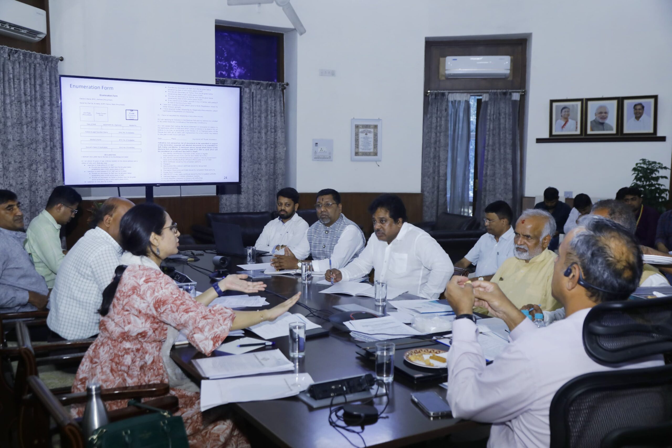 Maheshwar Rao Orders Error-Free Electoral Roll Revision in Bengaluru, Calls for Active Role of Political Parties