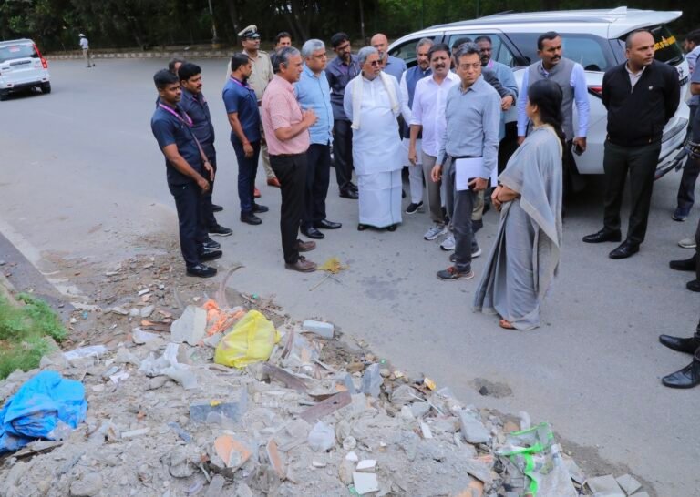 CM Siddaramaiah Slams Bengaluru Civic Officials Over Piled-Up Waste, Orders Clearance in 24 Hours