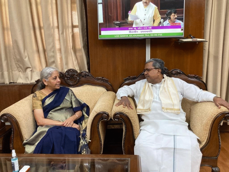 Siddaramaiah and Nirmala Sitharaman