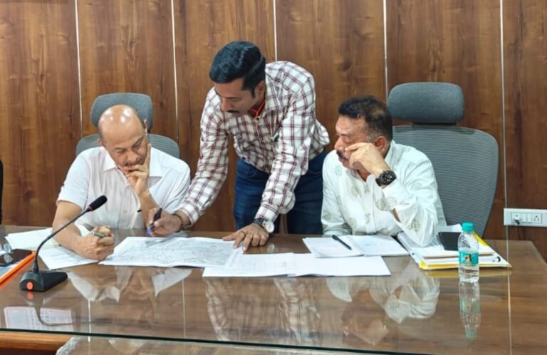 Complete Hennur–Bagalur White Topping by October-End, Orders Bengaluru East Commissioner D.S. Ramesh