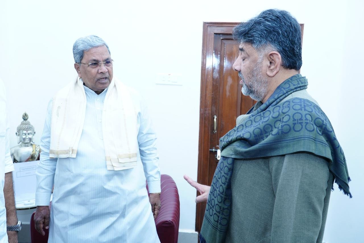 “Only One Group — Congress”: DK Shivakumar Backs Siddaramaiah, Unveils Joint Strategy for Governance and Upcoming Elections
